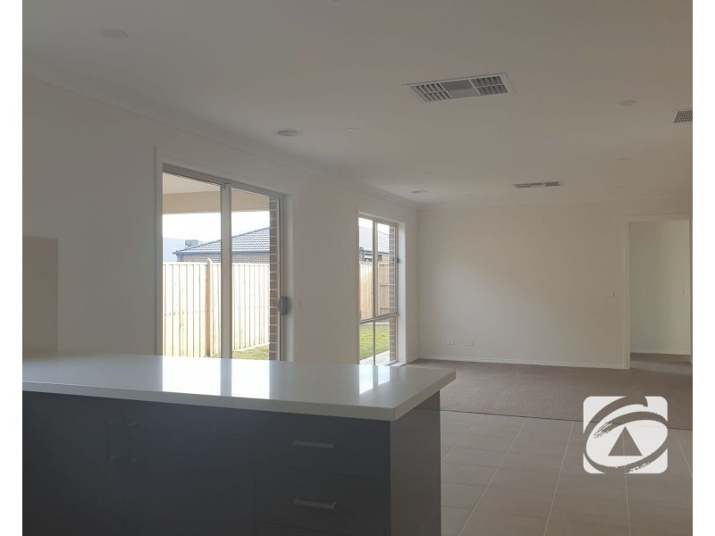70 Swindale Way, Clyde North VIC 3978