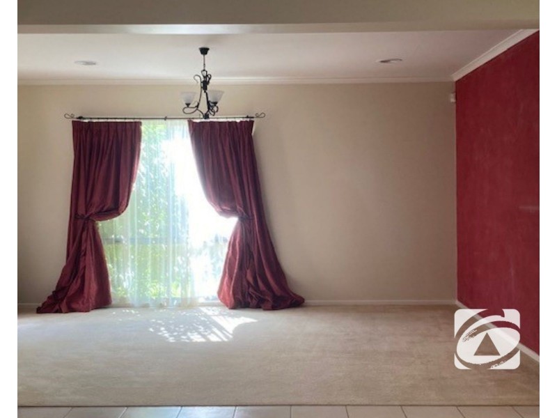 17 Canterbury Close, Narre Warren VIC 3805