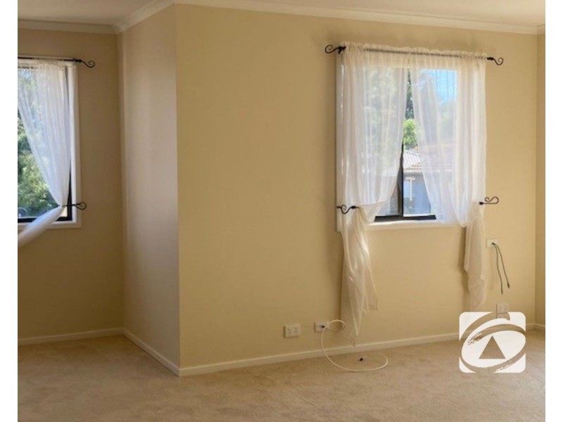 17 Canterbury Close, Narre Warren VIC 3805