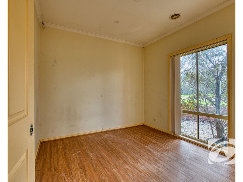 81 Earlsfield Drive, Berwick VIC 3806