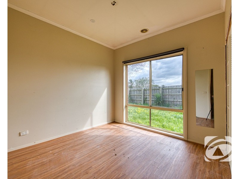 81 Earlsfield Drive, Berwick VIC 3806