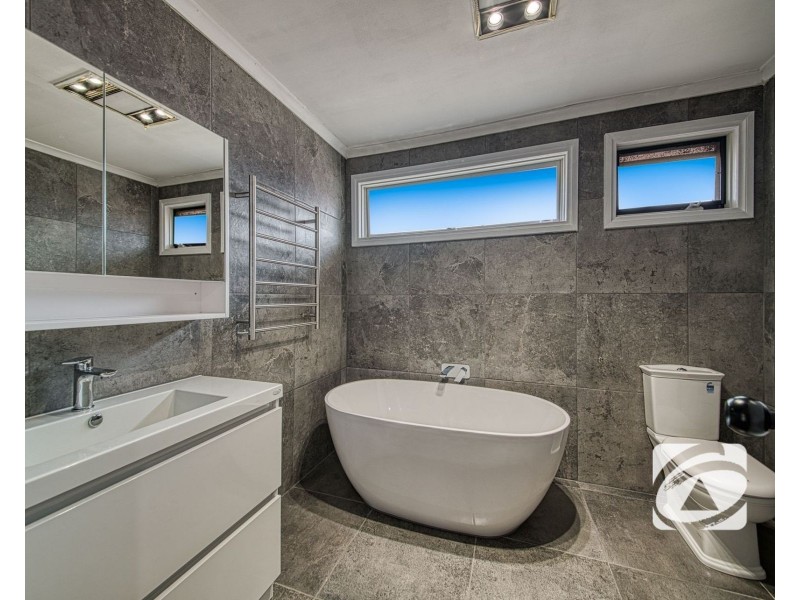 3 Penrith Court, Berwick VIC 3806