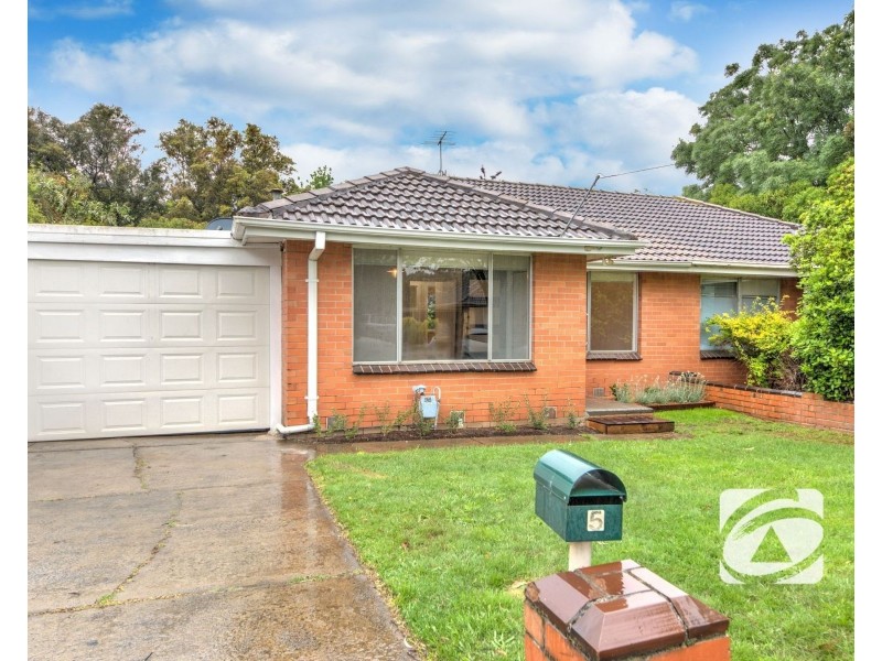 5 Mansfield Street, Berwick VIC 3806