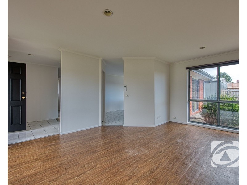 48 Insignia Crescent, Berwick VIC 3806