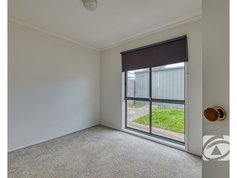 48 Insignia Crescent, Berwick VIC 3806