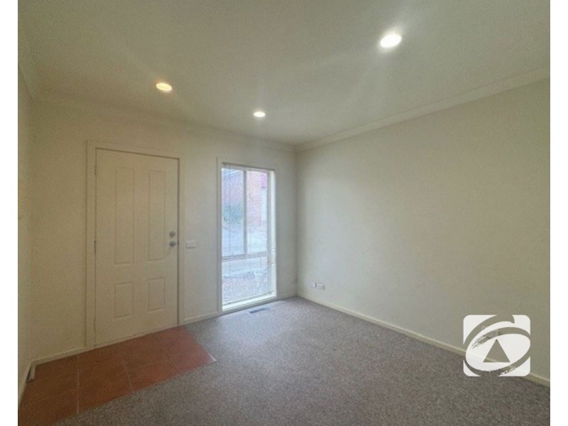 7/2-6 Jerilderie Drive, Berwick VIC 3806
