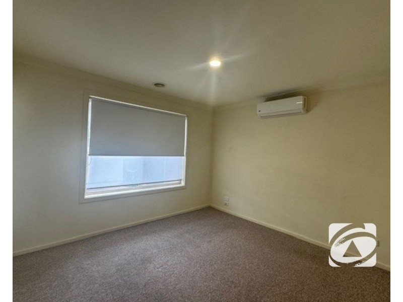 7/2-6 Jerilderie Drive, Berwick VIC 3806