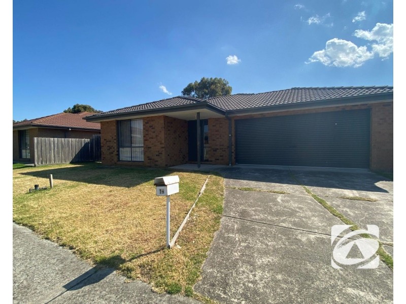 19 Lemon Thyme Way, Lynbrook VIC 3975