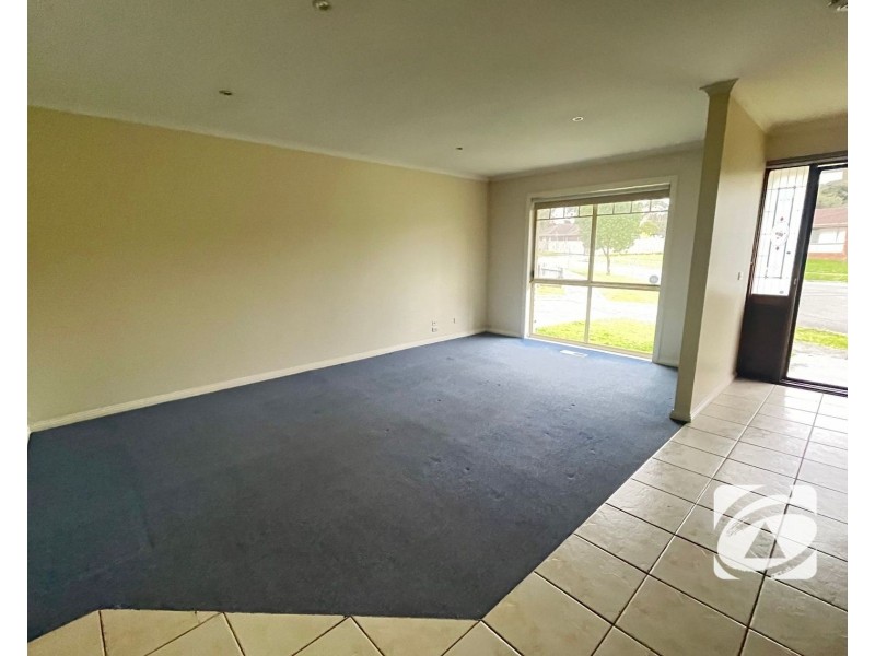 1/5 Kate Place, Ferntree Gully VIC 3156