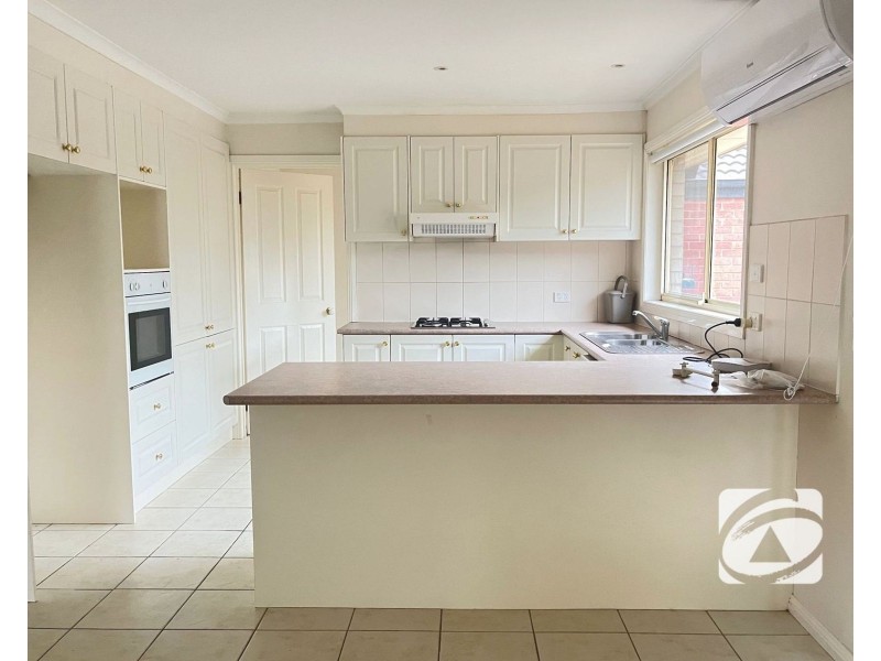 1/5 Kate Place, Ferntree Gully VIC 3156
