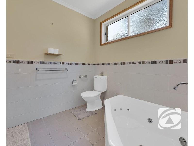 4 Hovea Court, Mount Waverley VIC 3149