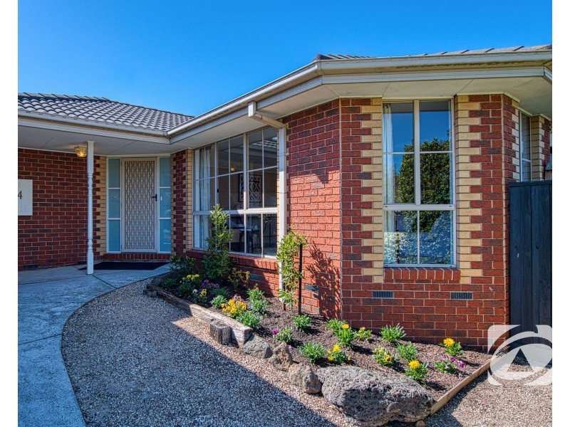 24 Earlsfield Drive, Berwick VIC 3806