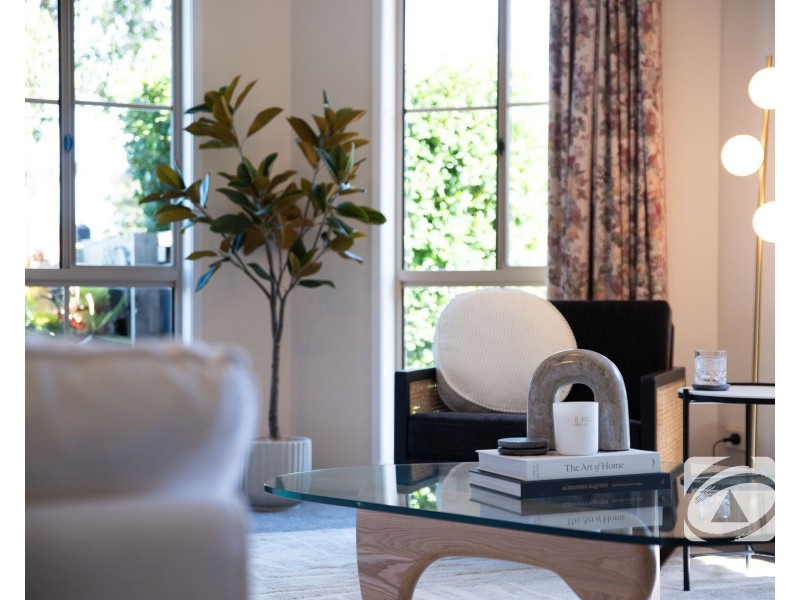 24 Earlsfield Drive, Berwick VIC 3806