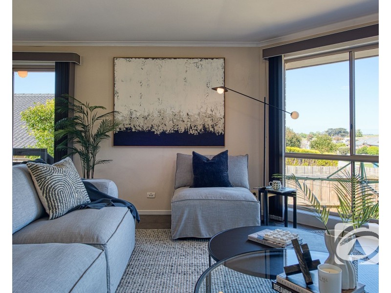 24 Earlsfield Drive, Berwick VIC 3806