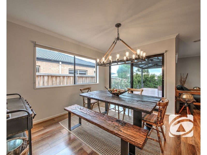 4 Garland Street, Pakenham VIC 3810