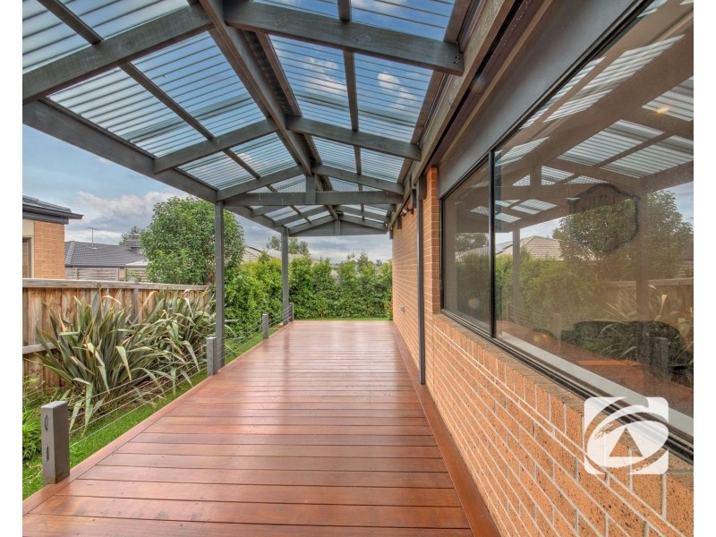 4 Garland Street, Pakenham VIC 3810
