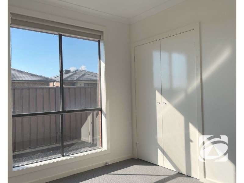 51 Tongs Boulevard, Clyde VIC 3978