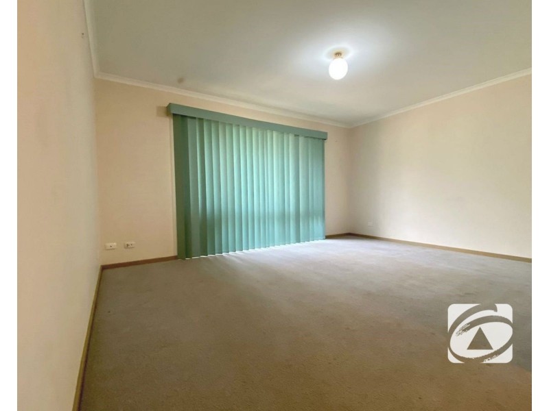 18 Browtop Road, Narre Warren VIC 3805