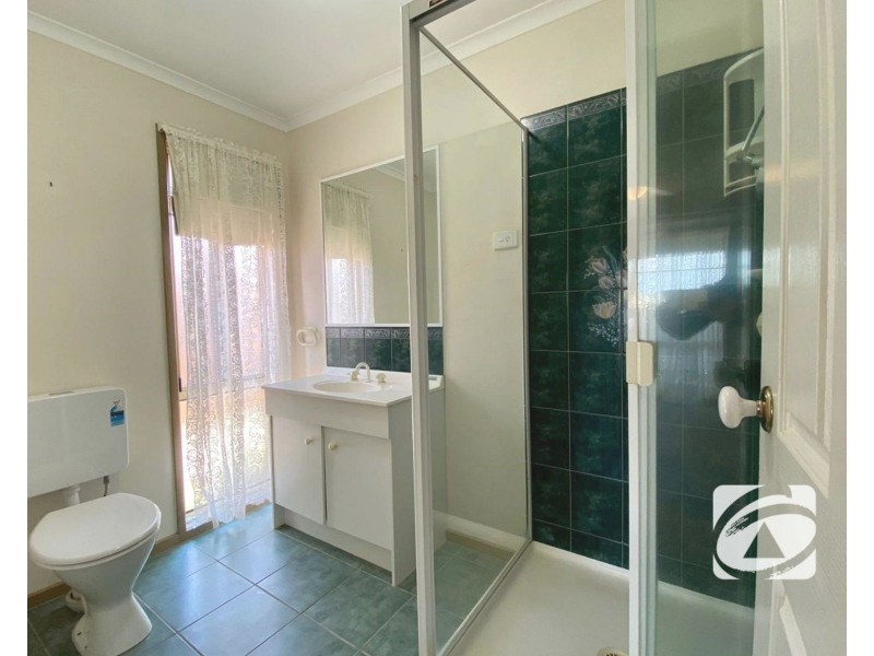 18 Browtop Road, Narre Warren VIC 3805