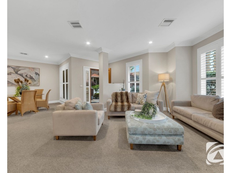 2/11-15 Brisbane Street, Berwick VIC 3806