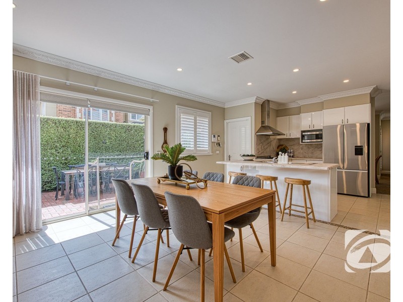 2/11-15 Brisbane Street, Berwick VIC 3806