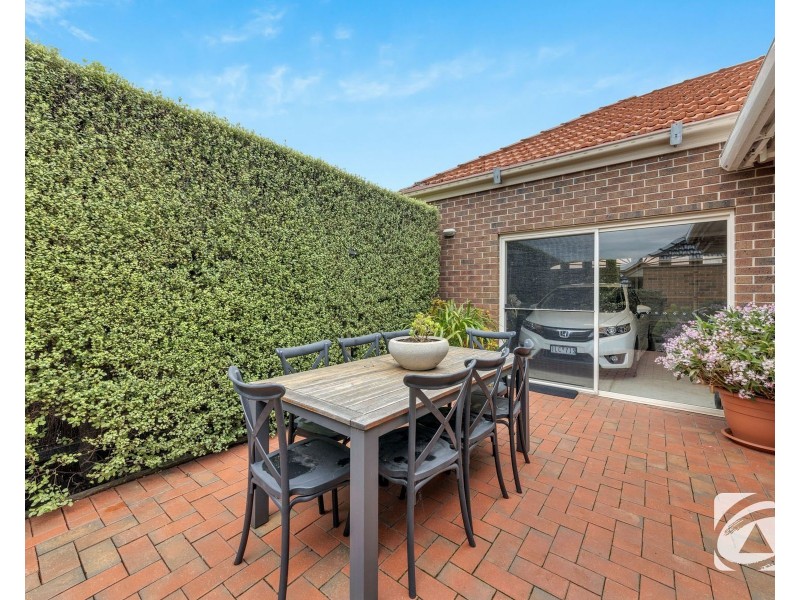 2/11-15 Brisbane Street, Berwick VIC 3806