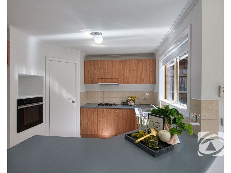 43 Tralee Circuit, Narre Warren VIC 3805