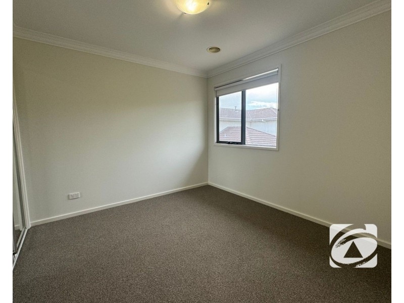 4 Whitehaven Street, Berwick VIC 3806