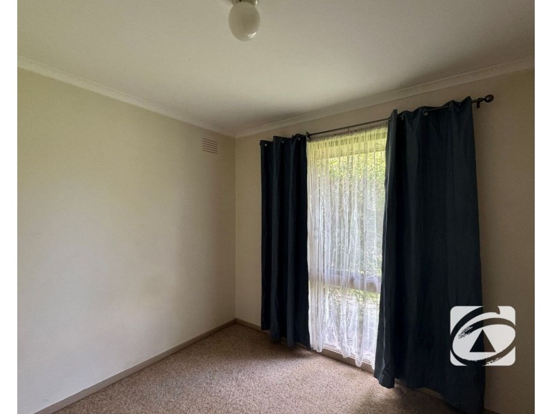 24 Guildford Crescent, Narre Warren VIC 3805