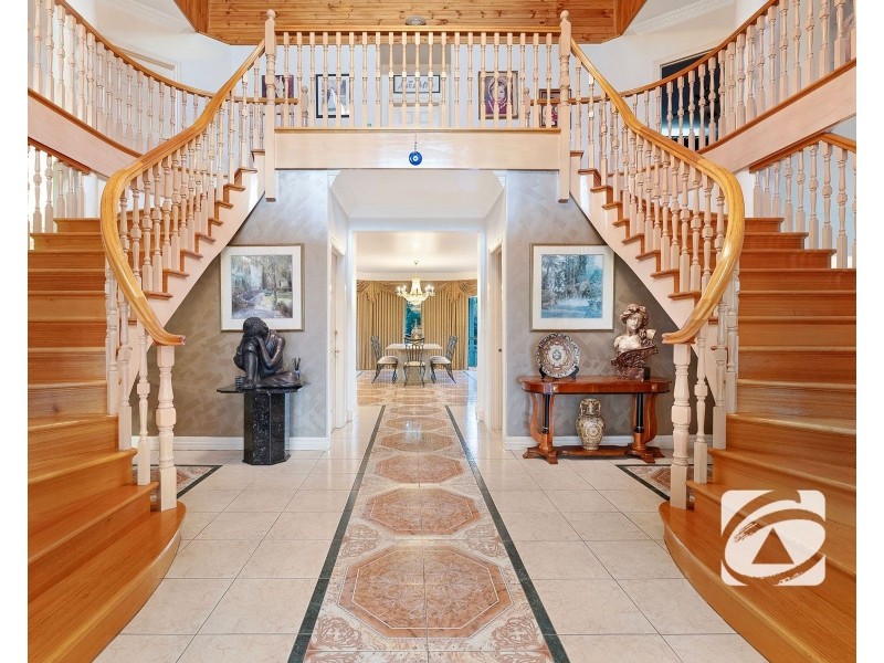 6-8 Fontaine Terrace, Narre Warren North VIC 3804