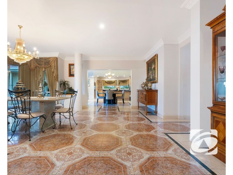 6-8 Fontaine Terrace, Narre Warren North VIC 3804