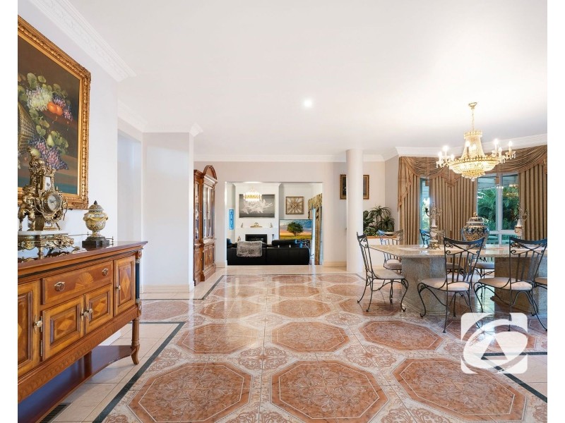 6-8 Fontaine Terrace, Narre Warren North VIC 3804