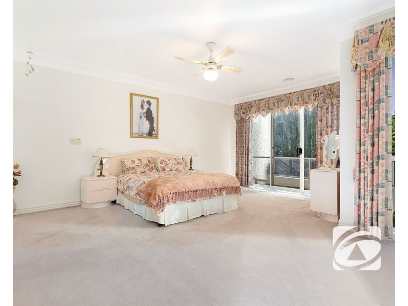 6-8 Fontaine Terrace, Narre Warren North VIC 3804