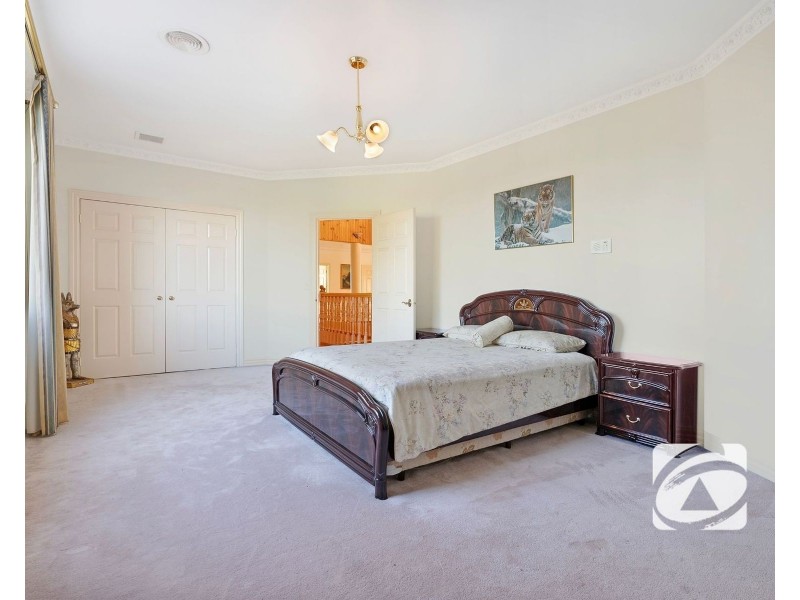 6-8 Fontaine Terrace, Narre Warren North VIC 3804