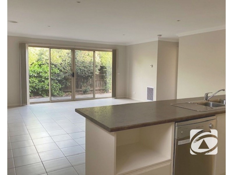 3/8 Jamieson Court, Pakenham VIC 3810
