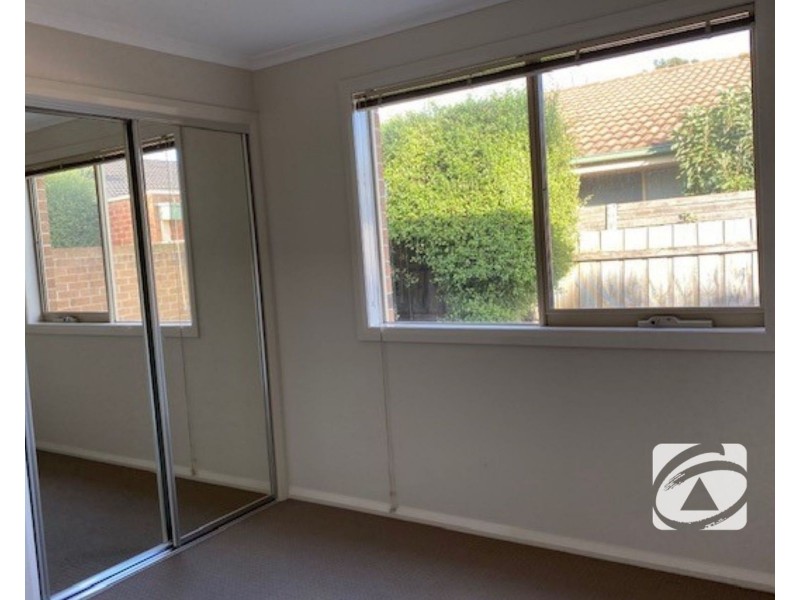 3/8 Jamieson Court, Pakenham VIC 3810