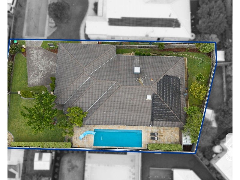 10 McNair Court, Berwick VIC 3806