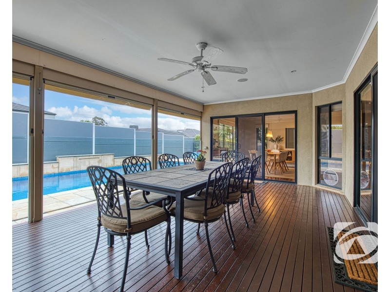 10 McNair Court, Berwick VIC 3806