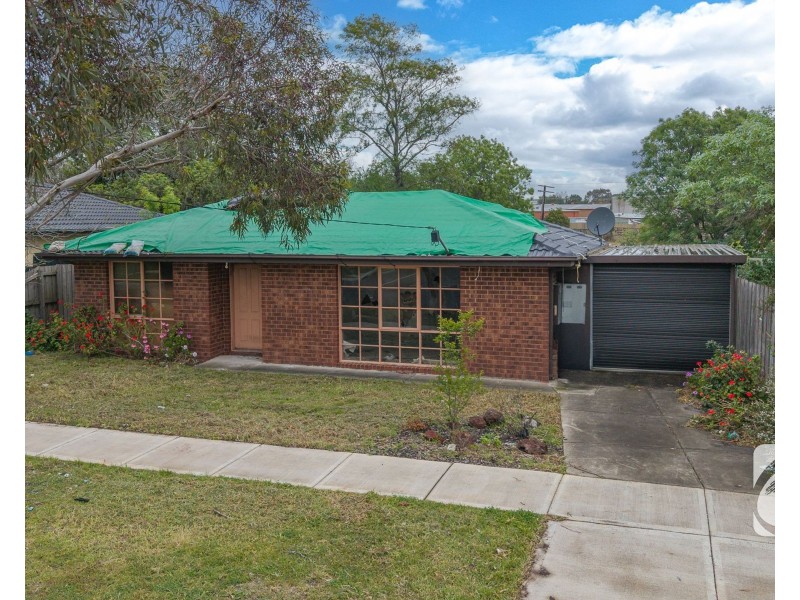 1/2 Latrobe Street, Cranbourne VIC 3977