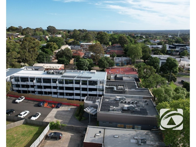 9 Gloucester Avenue, Berwick VIC 3806