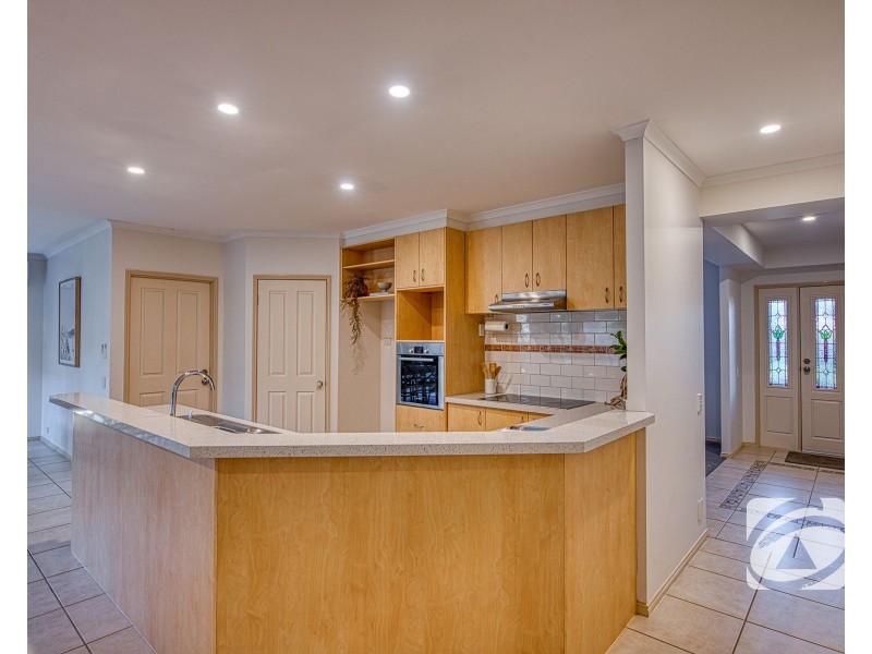 5 Aitken Court, Berwick VIC 3806