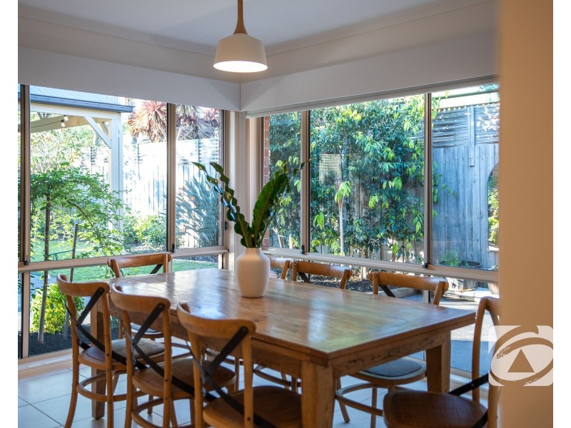 5 Aitken Court, Berwick VIC 3806