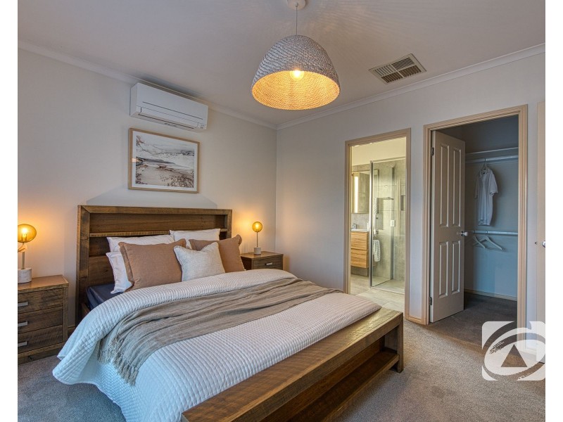 5 Aitken Court, Berwick VIC 3806