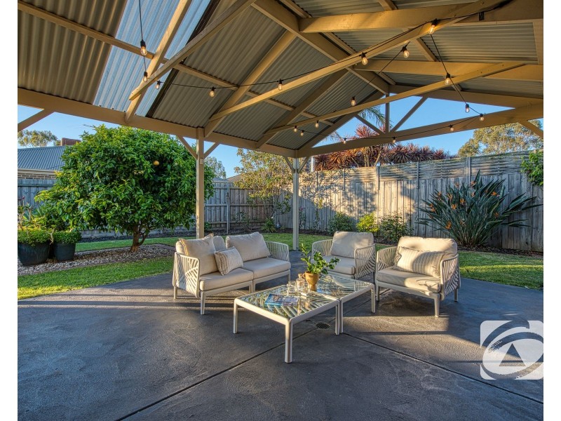5 Aitken Court, Berwick VIC 3806