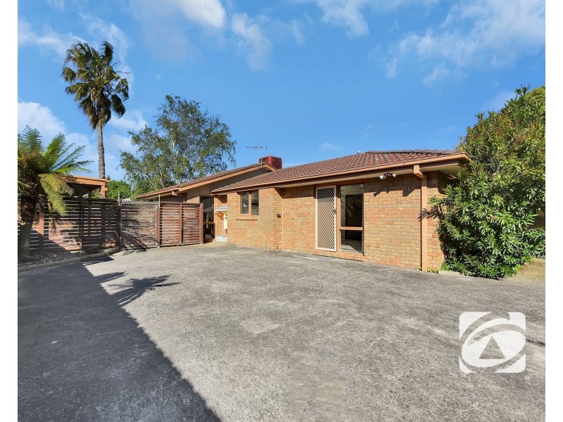 25 Coolong Avenue, Berwick VIC 3806