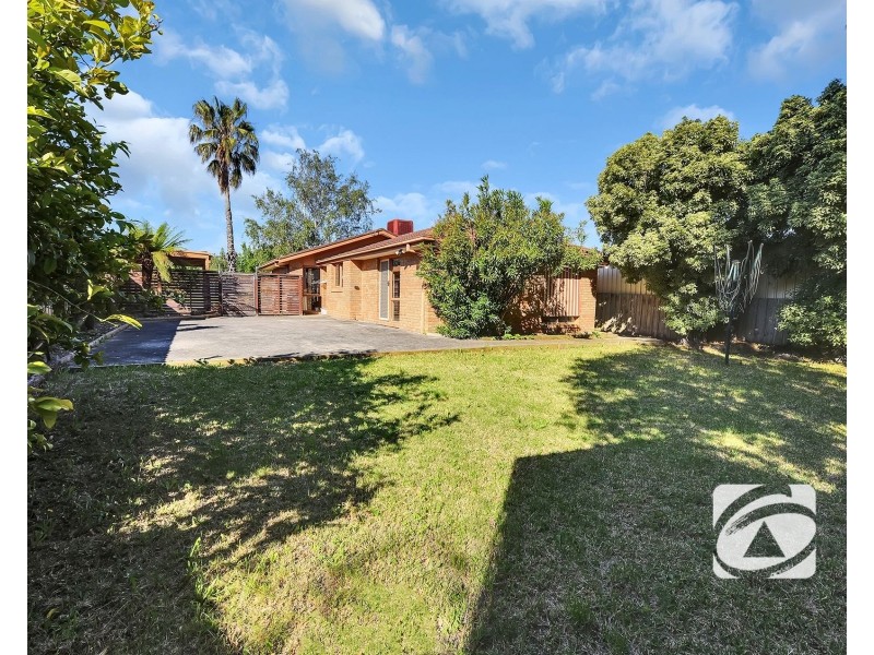 25 Coolong Avenue, Berwick VIC 3806