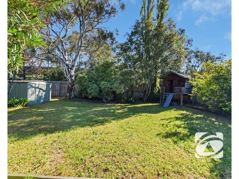 25 Coolong Avenue, Berwick VIC 3806