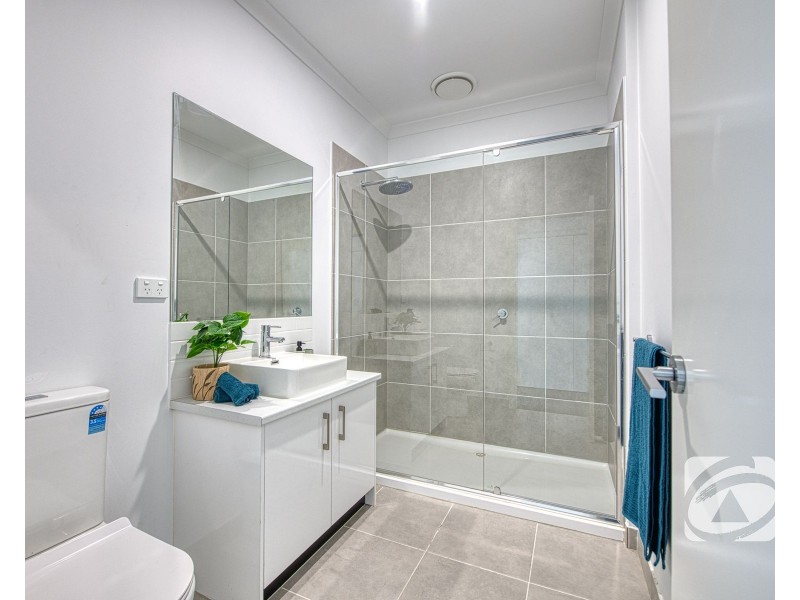 2 Smoky Place, Berwick VIC 3806
