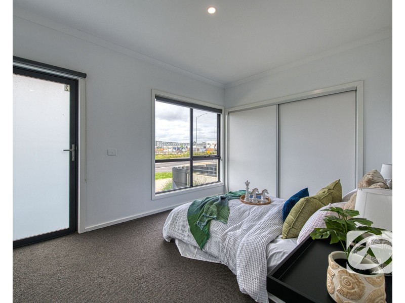 2 Smoky Place, Berwick VIC 3806