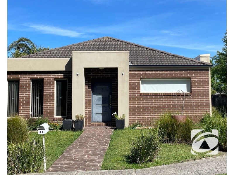 11 Dandelion Drive, Berwick VIC 3806